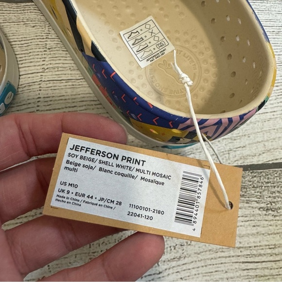 Native NWT Jefferson Print Sneakers - Picture 7 of 9